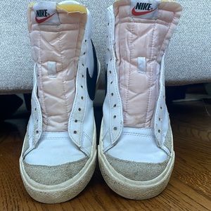 Nike blazers, men’s size 8